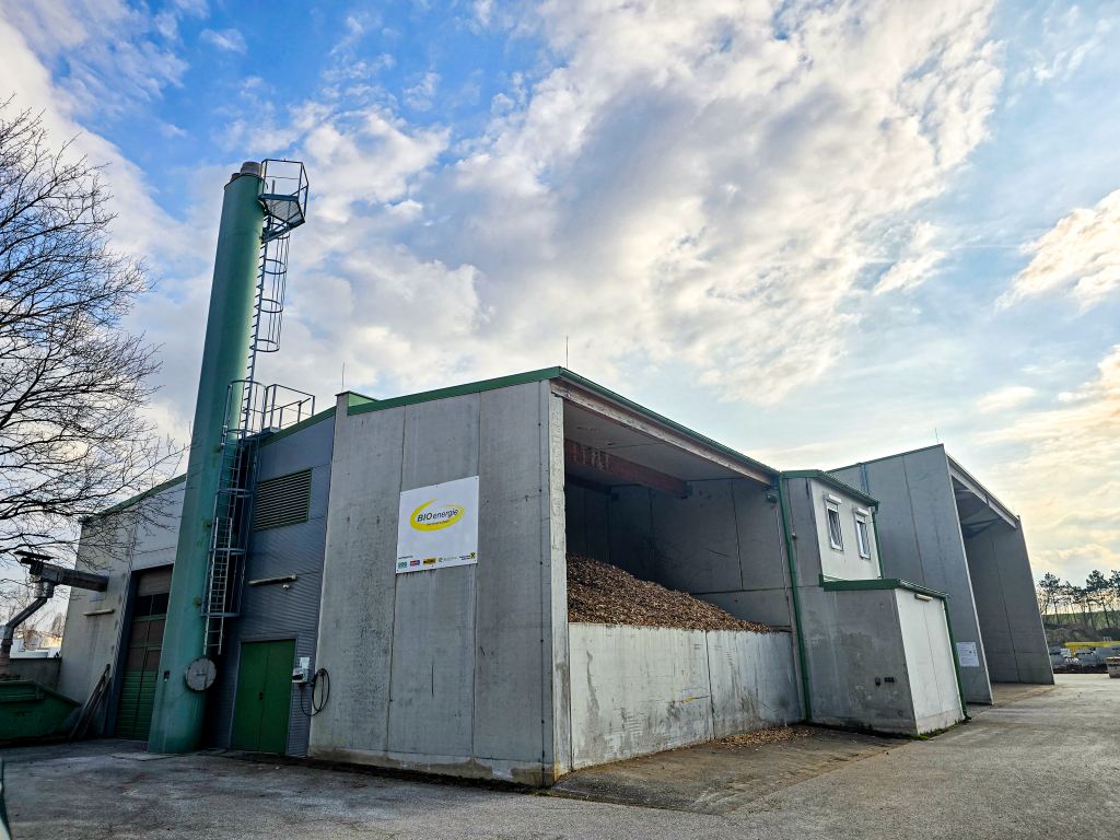 Biomasse Wodo BioEnergie Gebäude c Ökoeenergie aba