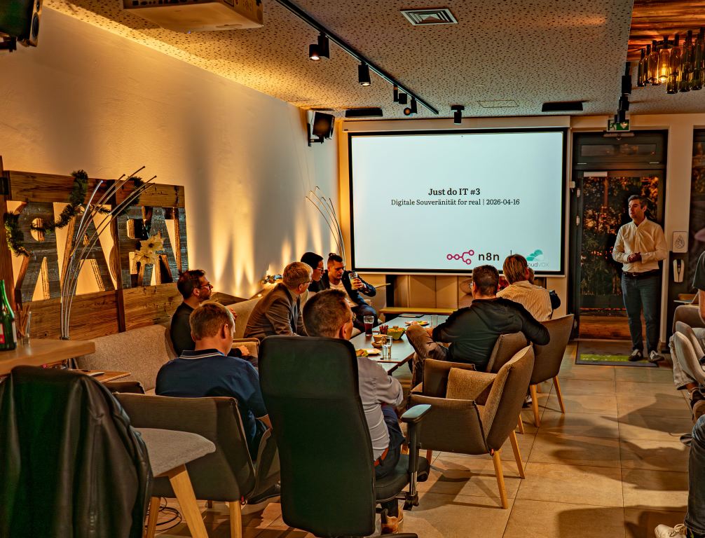 Just do IT, AAE erneuerBAR | Wolkersdorf mit Lukas Pawek und Christian Livadaru 