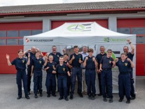 Neues Zelt für die Feuerwehrjugend