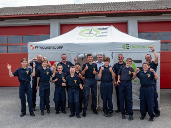 Neues Zelt für die Feuerwehrjugend